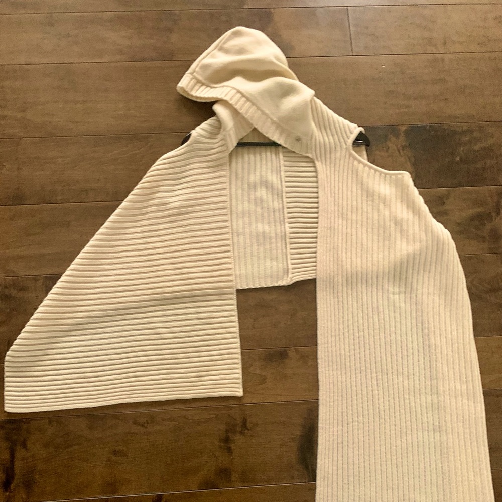 Lululemon sleeveless hooded wrap